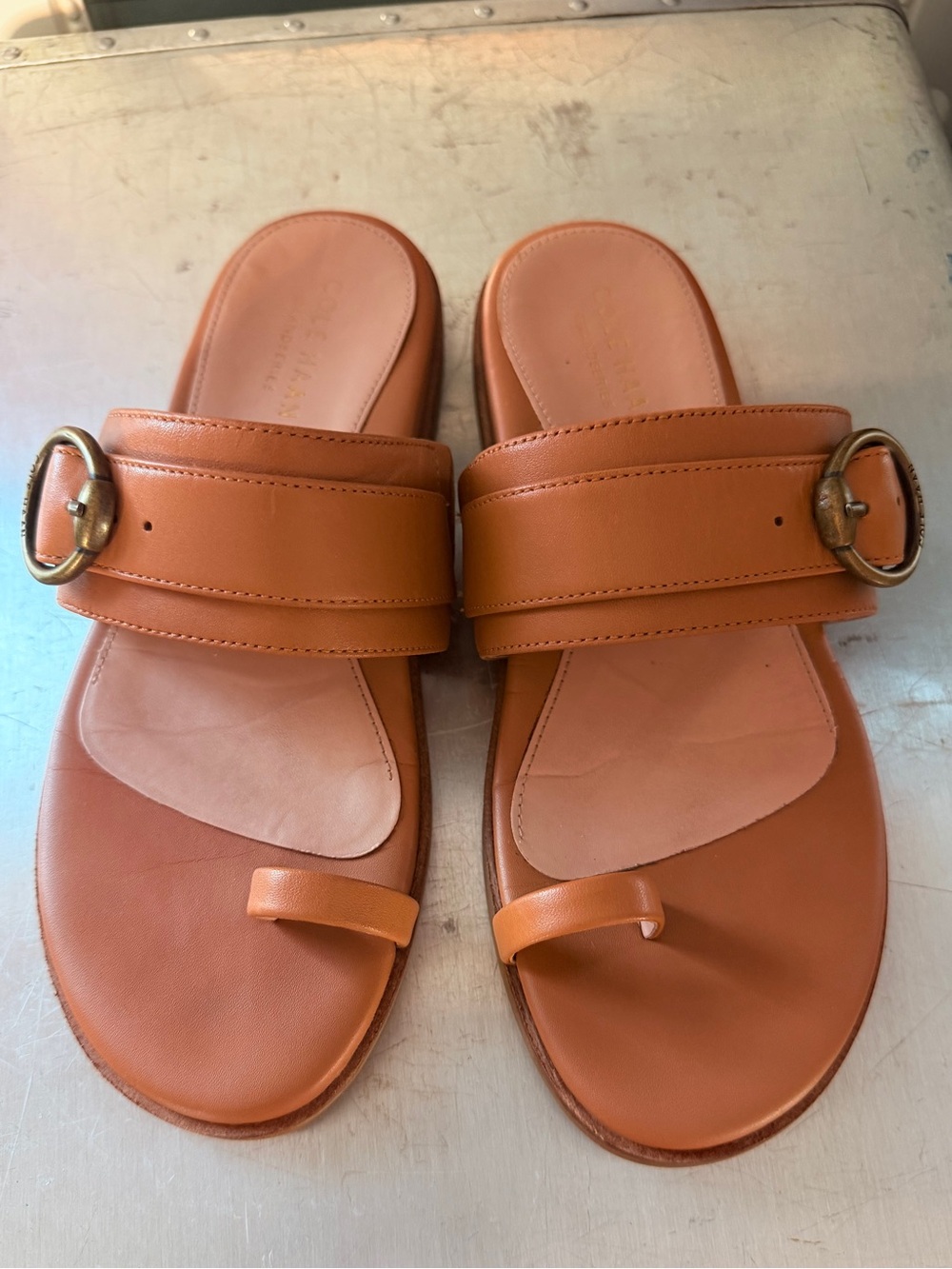 Cole Haan SZ 5.5 Cognac Leather Slide Sandals with Buckle and toe hold